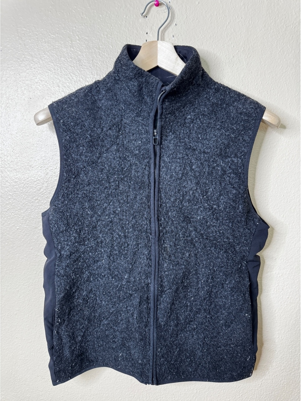 Lululemon Tundra Trek Black Gray Wool Sherpa Fleece Zip-Up Vest Mens Small